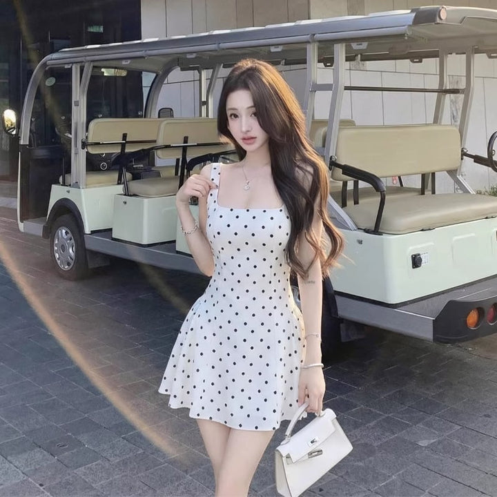 【dress】ドット柄キャミワンピース Q8258