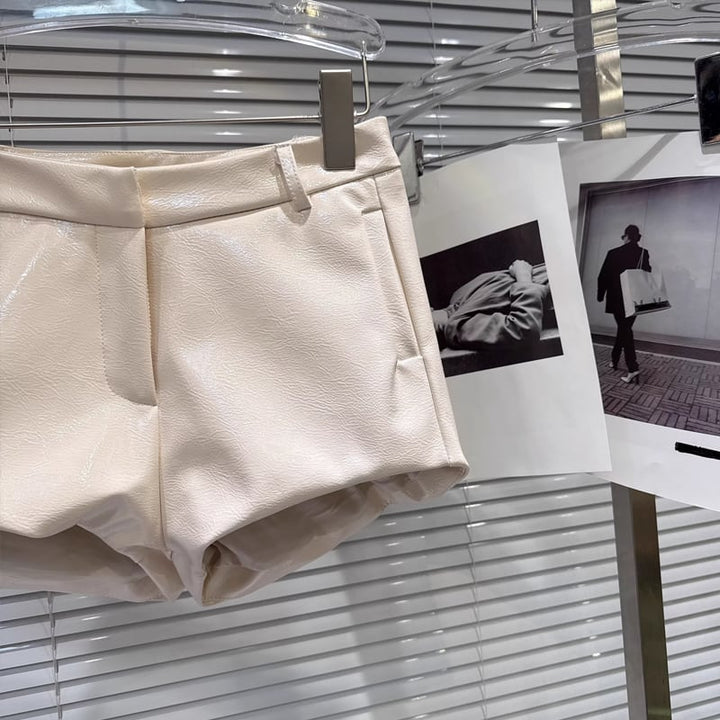 【bottoms】PUショートパンツ Q8106