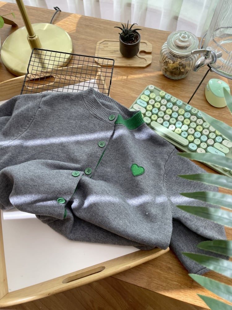 【outer】刺繍ニットカーデ　M18107