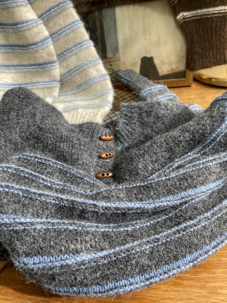 【tops】ボーダー柄ニットセーター　M28626