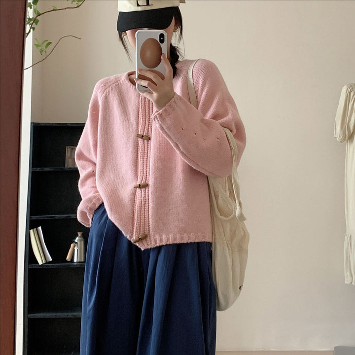 【outer】好感度UPラウンドネックカーディガンゆったり　M17526