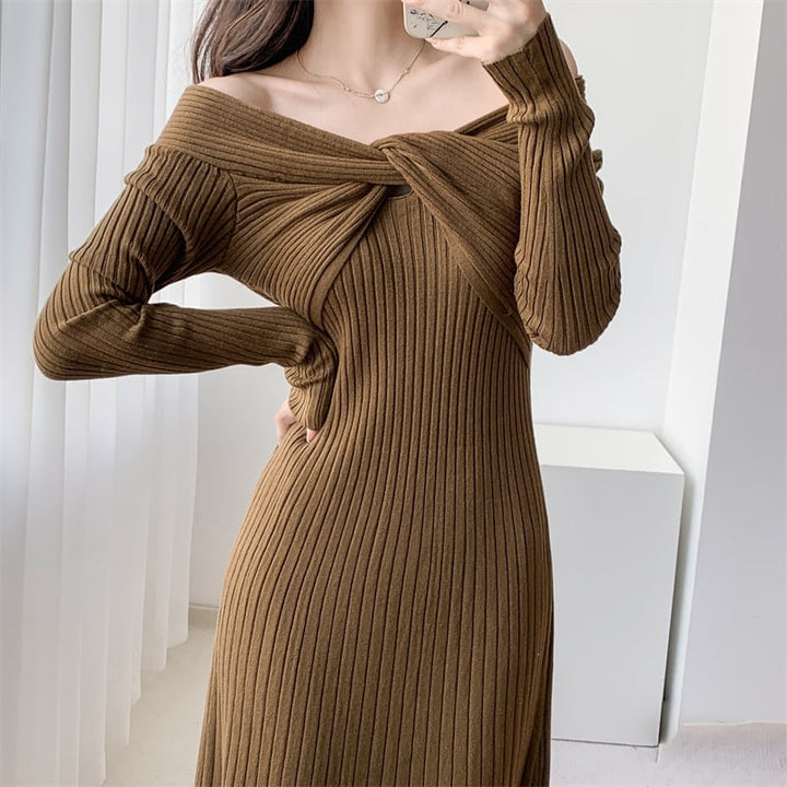 【dress】話題沸騰中 オシャレ無地ニットワンピース　M17589