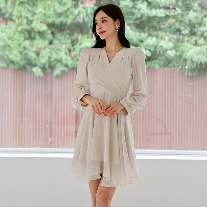 【dress】Ｖネックデートワンピース　M18772