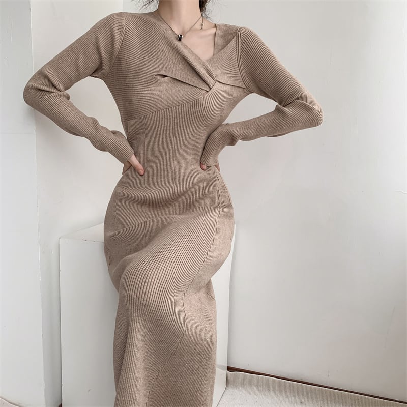 【dress】細身効果抜群♪エレガントニットワンピース　M17484