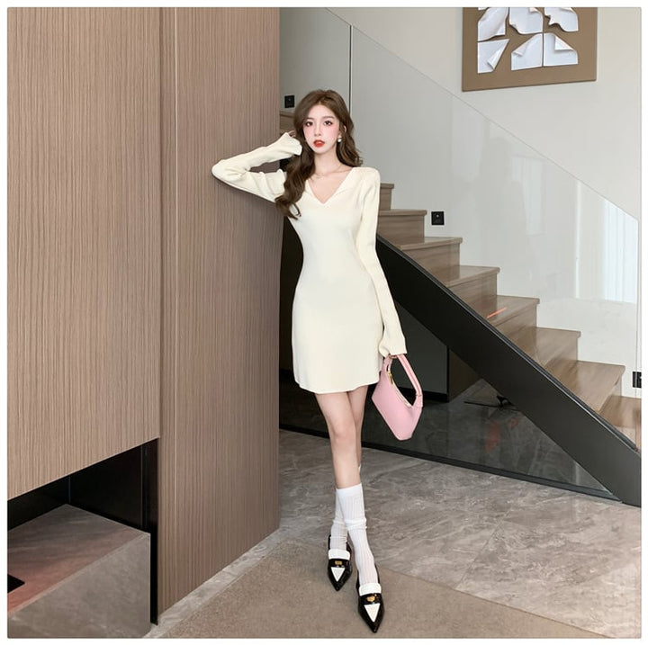 【dress】Vネックニットワンピース　M18381