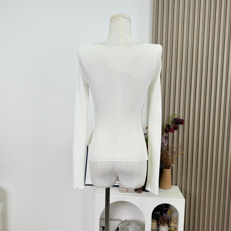 【tops】フロントカットニットトップス Q7949