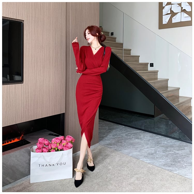 【dress】細身効果抜群♪Vネックスリットニットワンピース　M17486