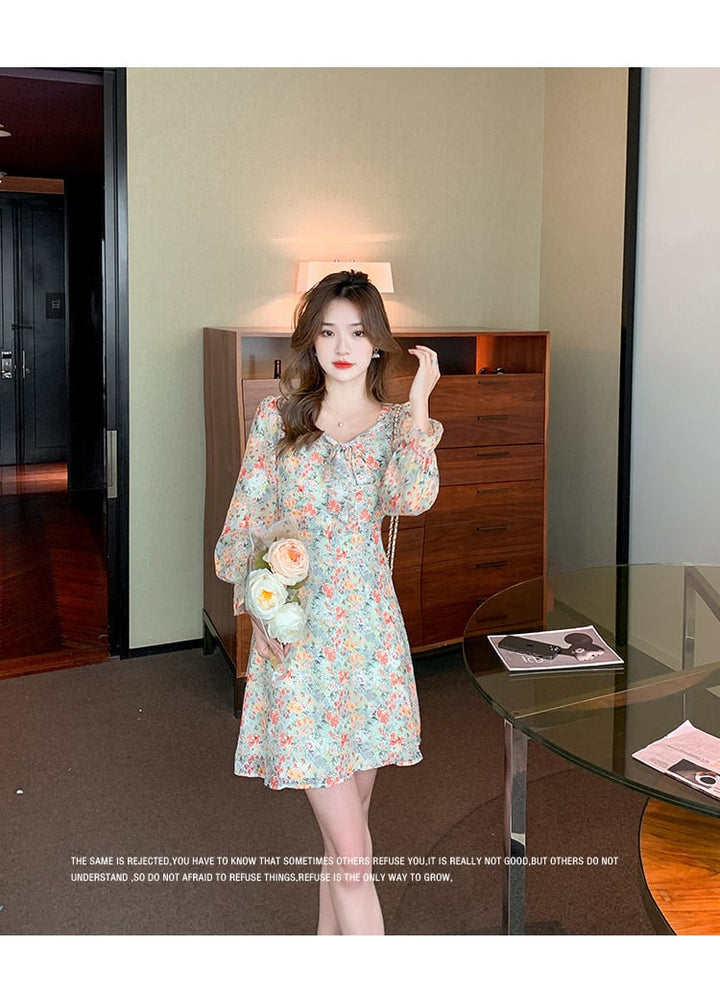【dress】絶対欲しいスウィート花柄ワンピース着瘦せ　M17069