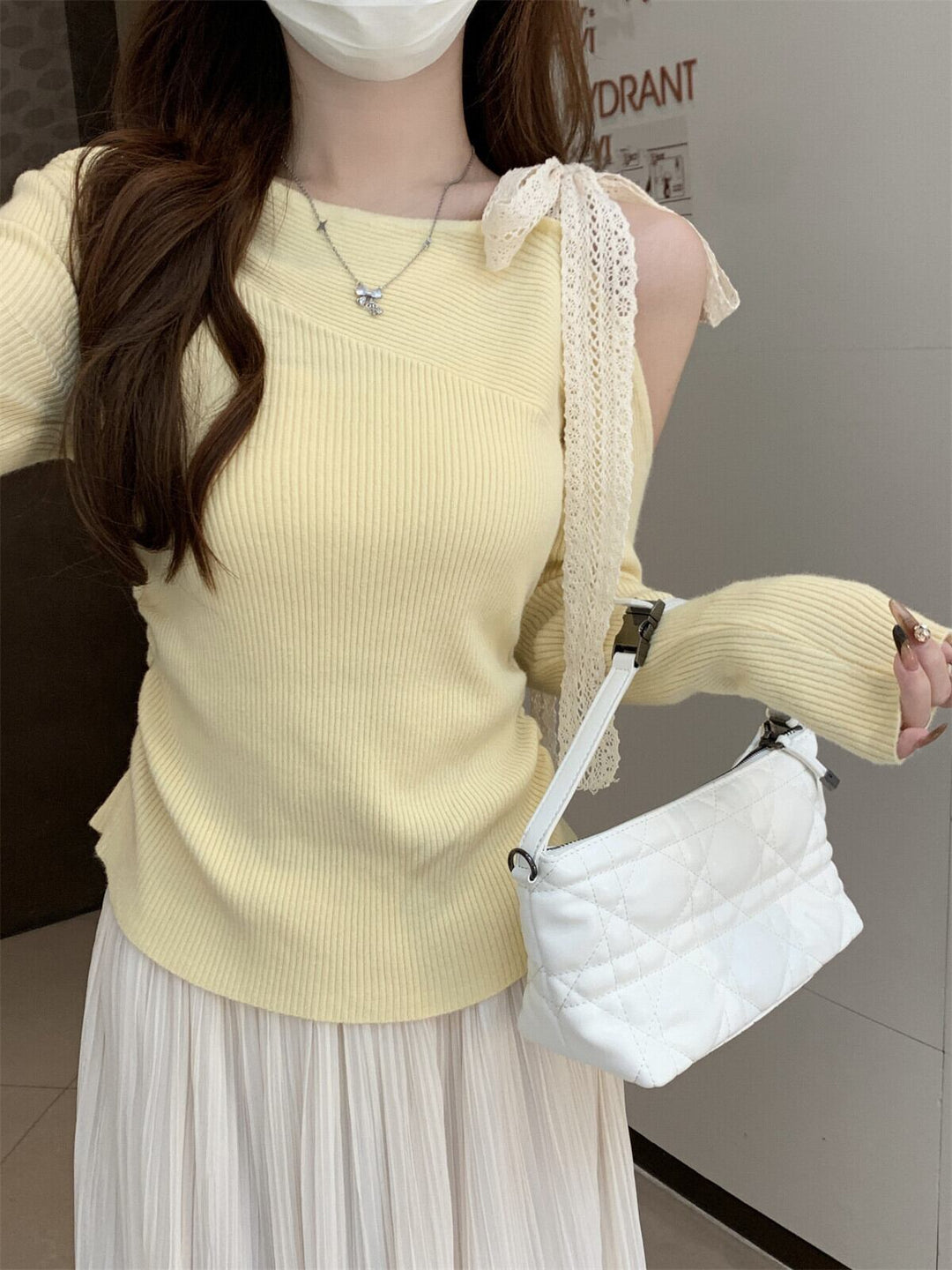 【tops】オフショルダーニットトップス　M27365