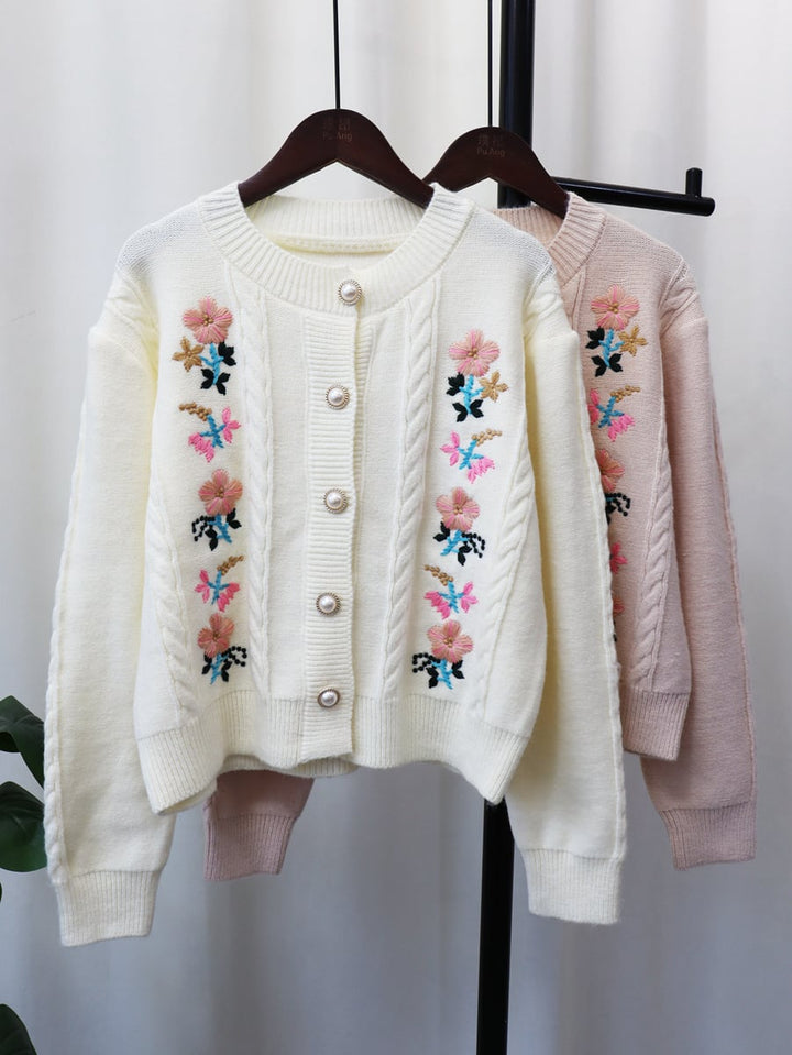 【outer】刺繍クルーネックニットカーディガン　M17783