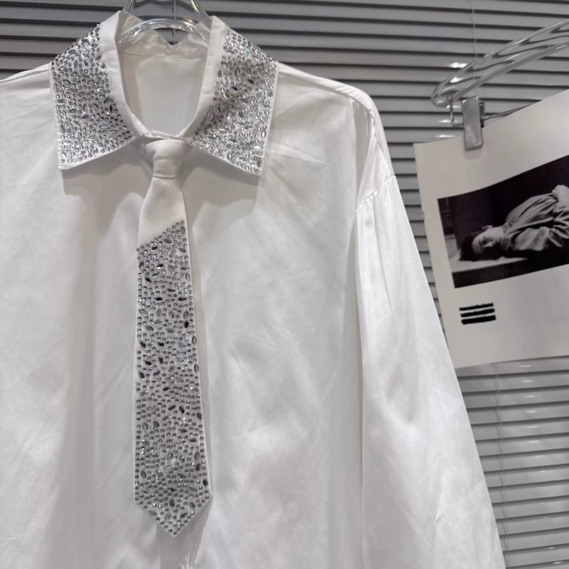 【tops】ラインストーン付きシャツ Q7896