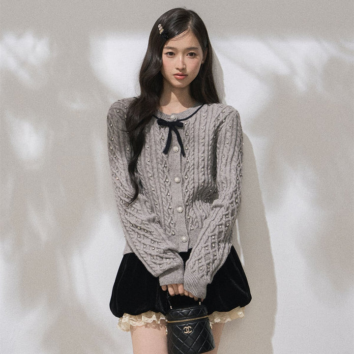 【outer】ビジュー付きニットカーディガン　N3435