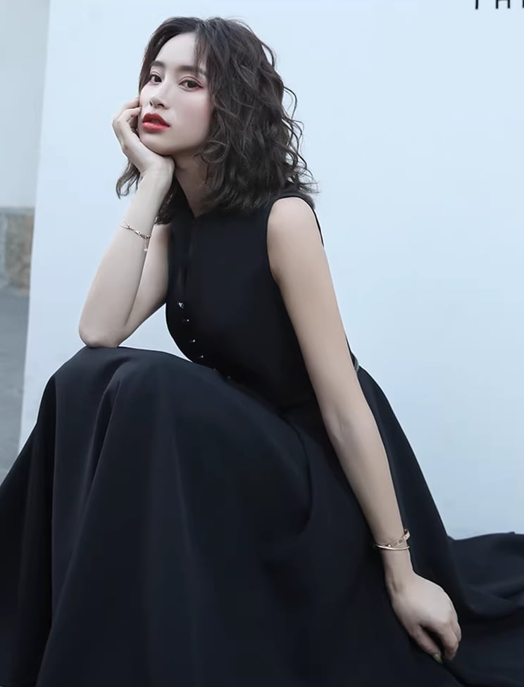 【dress】ノースリーブAラインロングフレアワンピース Q8438