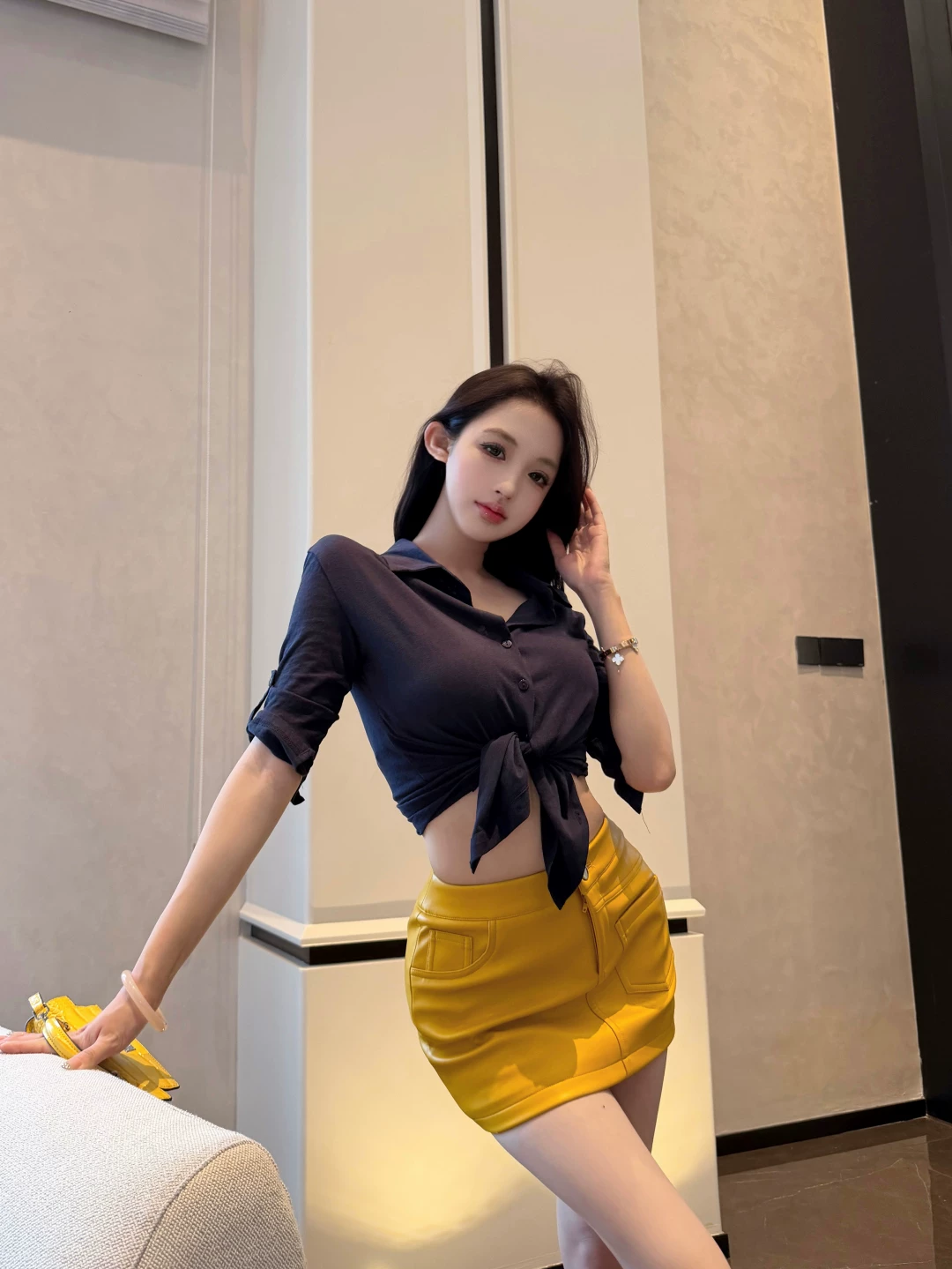 【set】ショートポロシャツ×PUミニスカートセット Q8576