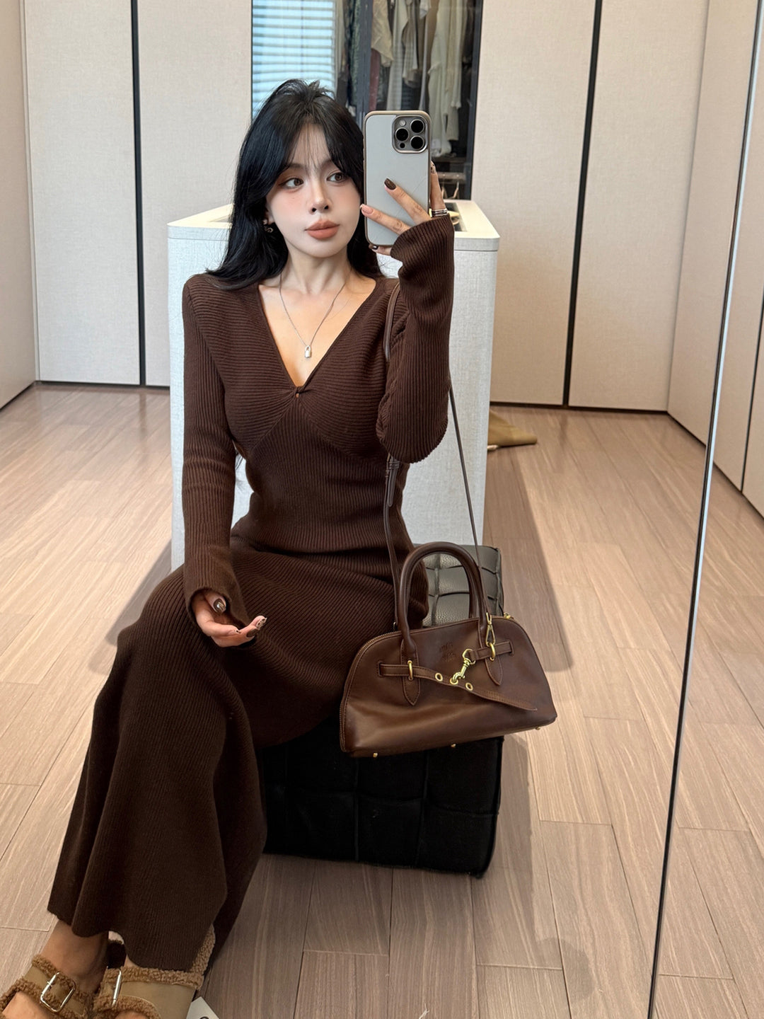 【dress】Vネックロングニットワンピース Q9187