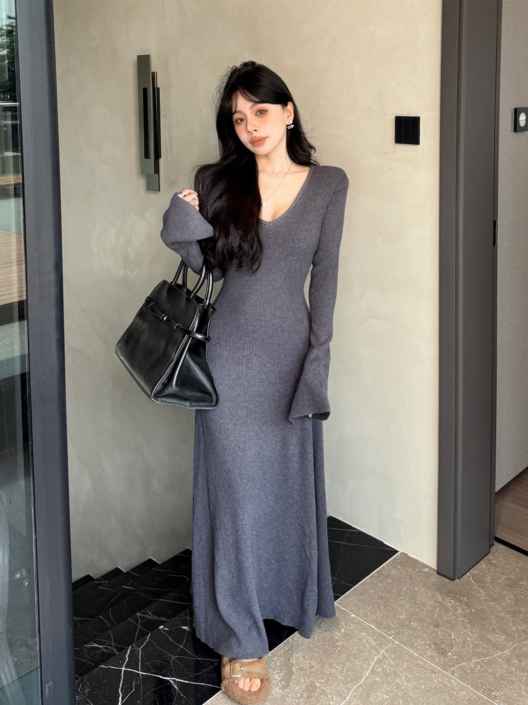【dress】Vネックロングニットワンピース Q9181