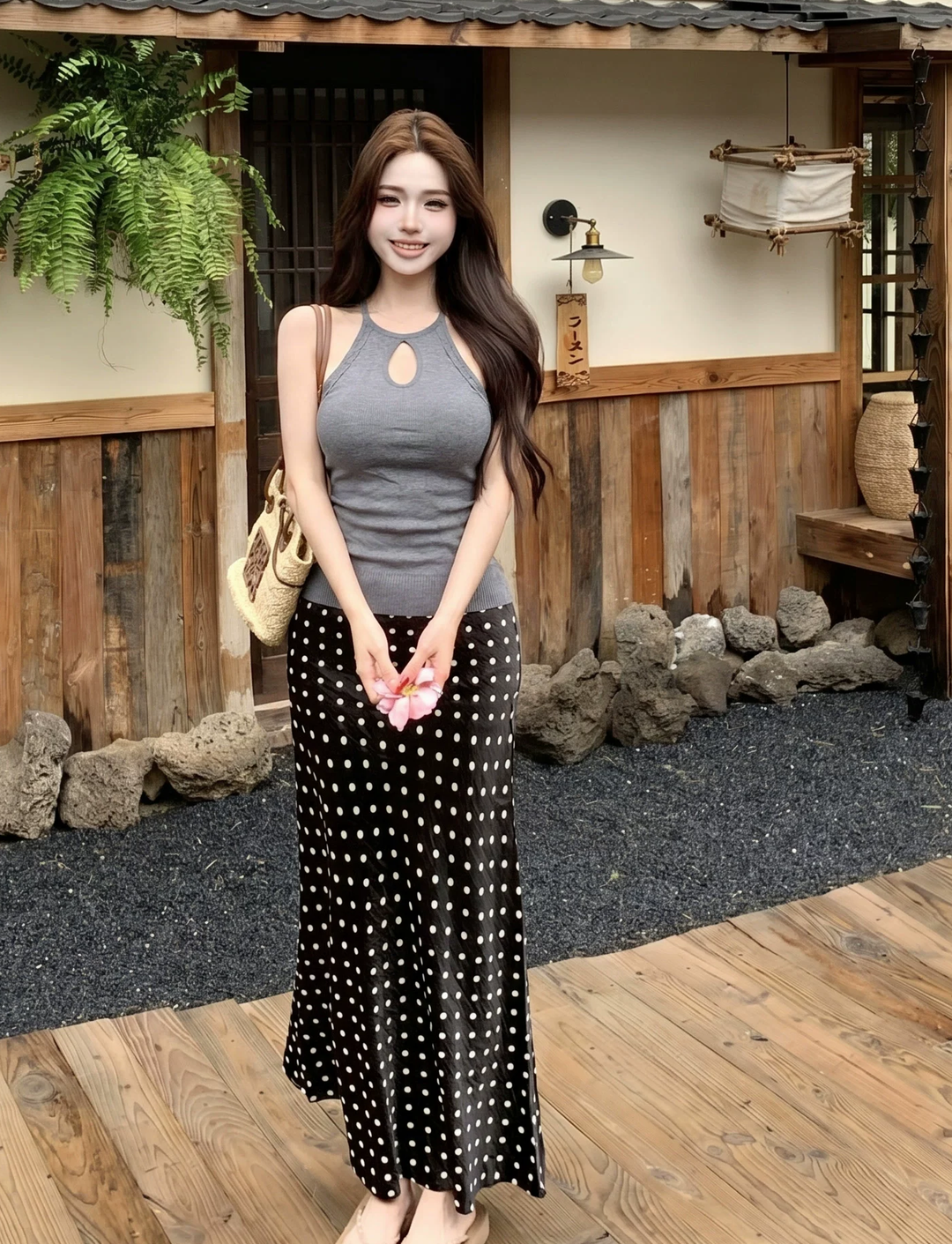 【tops】フロントカットニットキャミソール Q8596