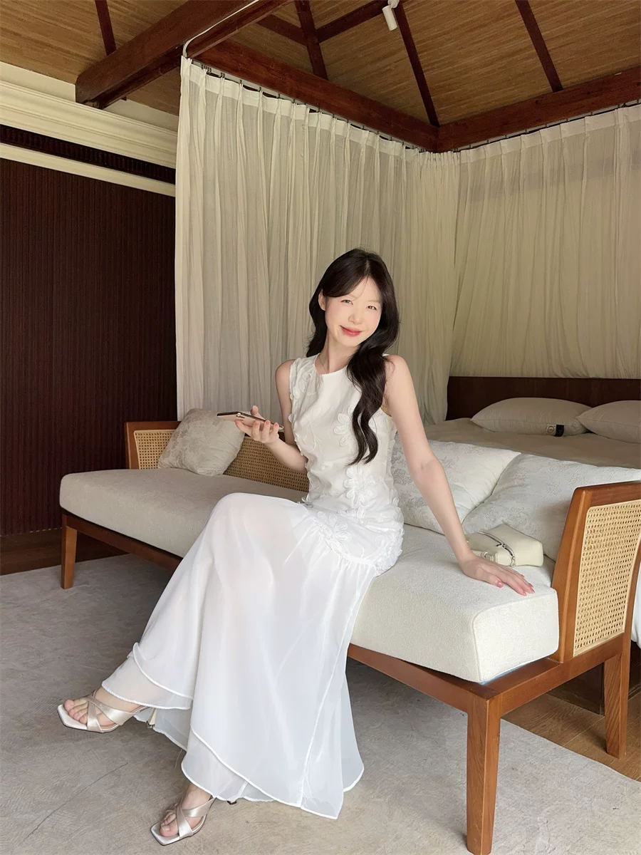 【dress】ノースリーブ刺繍フラワーロングワンピース Q8541