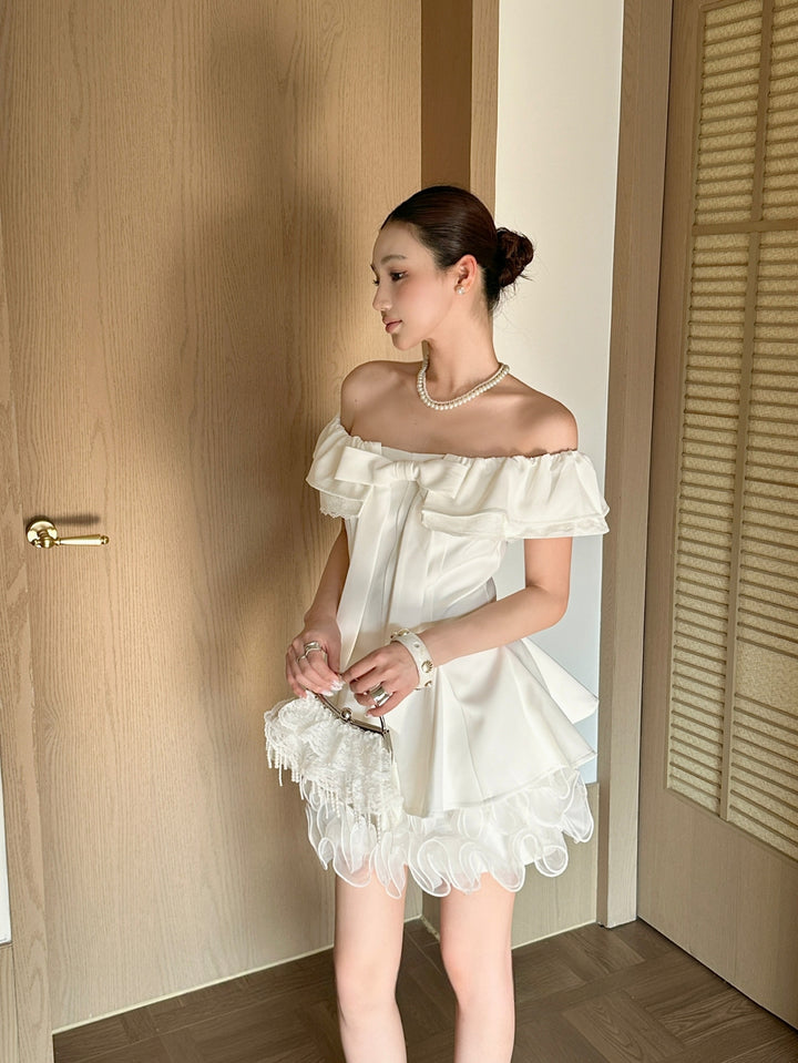 【dress】リボン付きレースドッキングミニワンピース Q8692