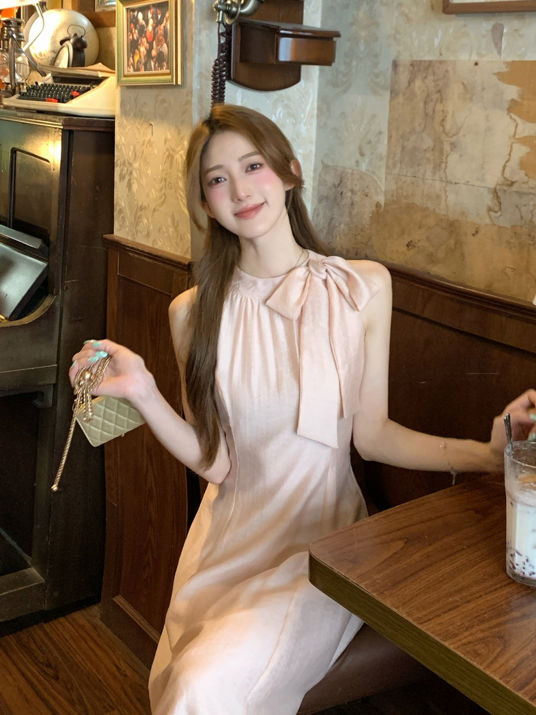 【dress】ノースリーブリボン付きロングワンピース Q8663