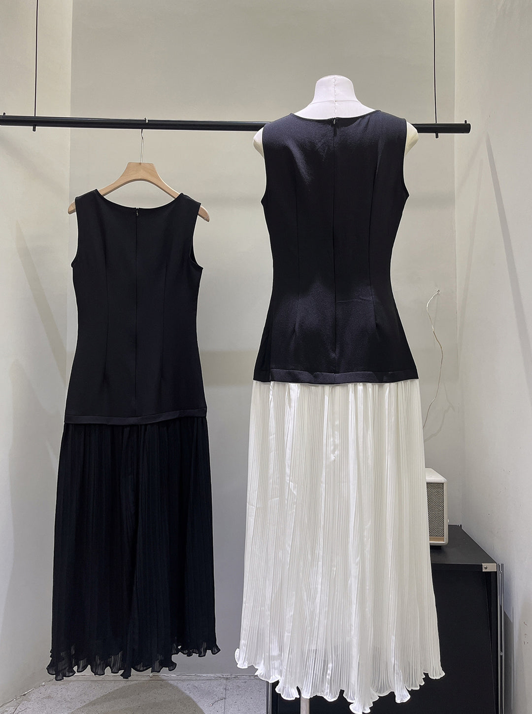 【dress】ノースリーブフェイクレイヤードワンピース Q8697