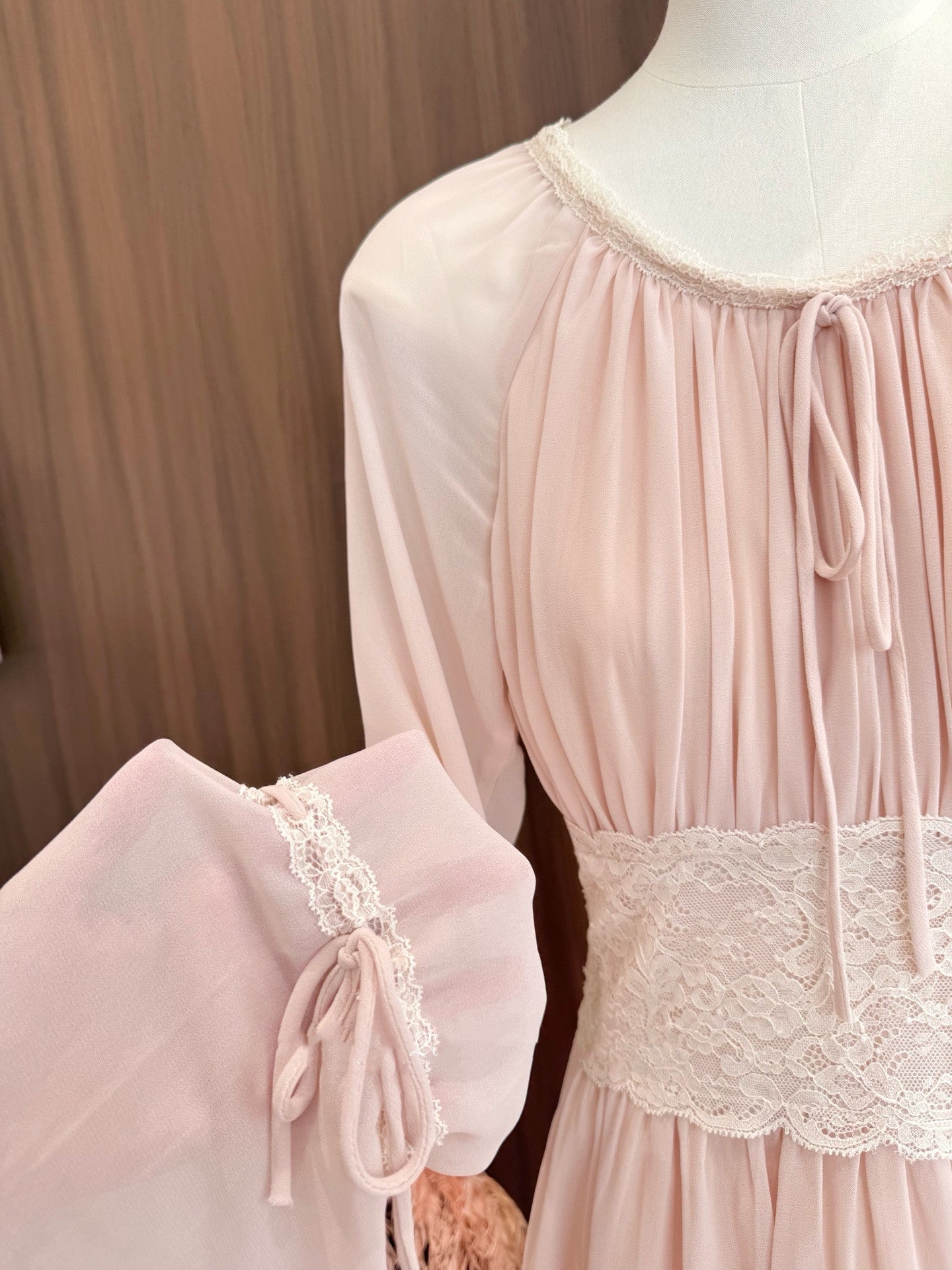 dress】ウエストレースミニワンピース N3770 – NANASTYLE