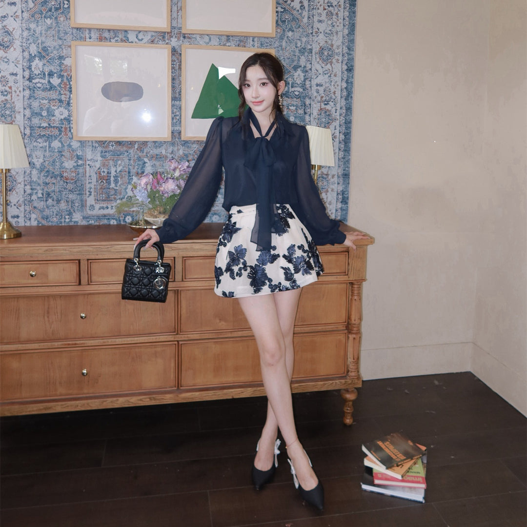 【set】ボウタイブラウス×キャミソール×刺繍スカートセット  N3774