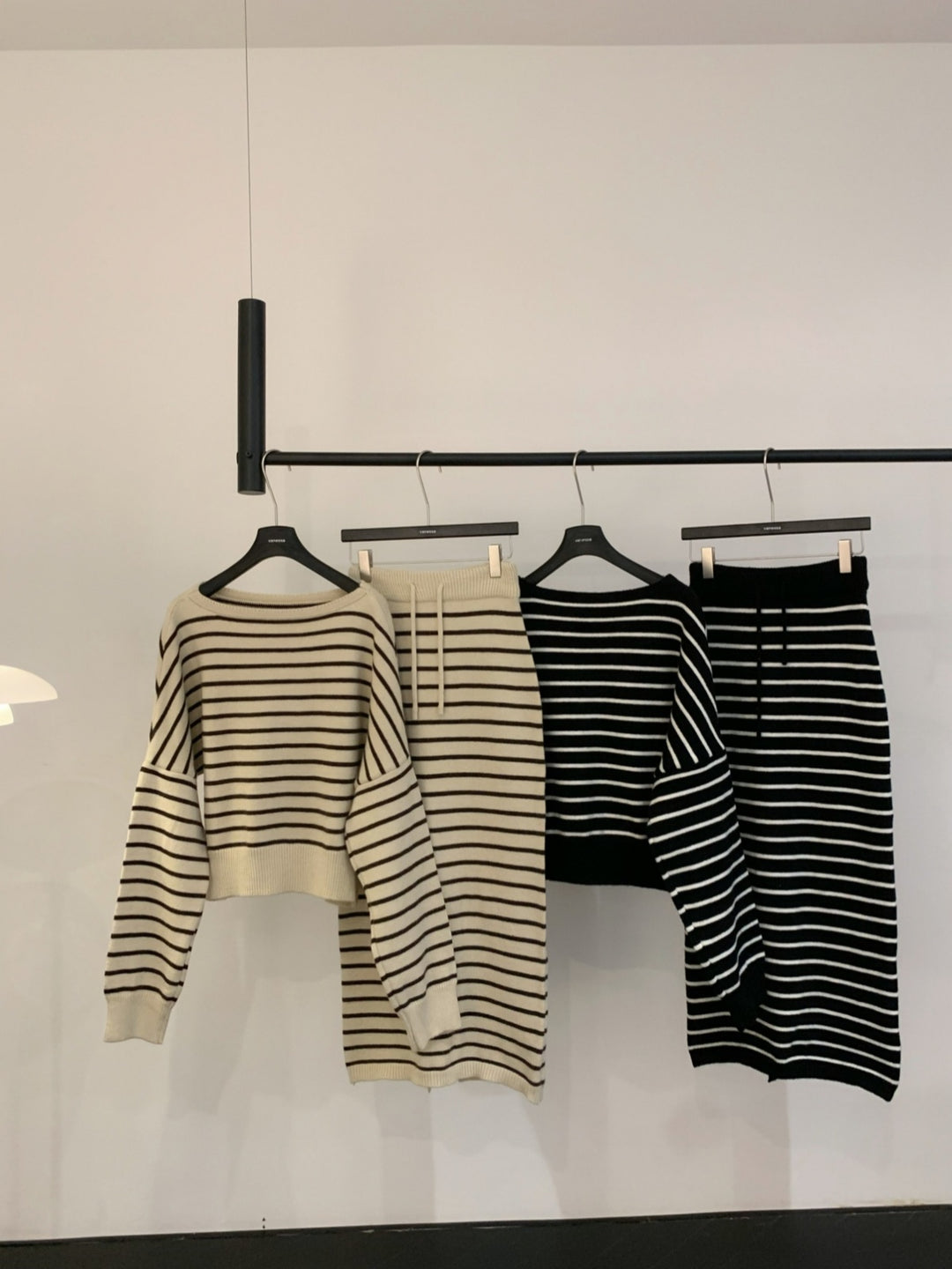 【set】ボーダー柄ニットトップス×ロングスカートセット Q9283