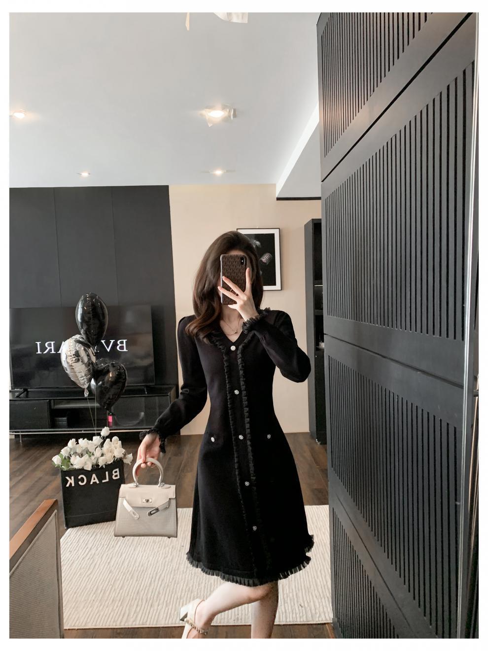 【dress】Vネックニットワンピース　M25490