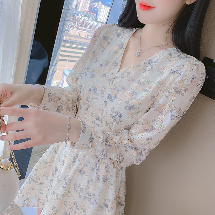 【dress】絶対流行Vネックスウィート花柄ワンピース　M17220