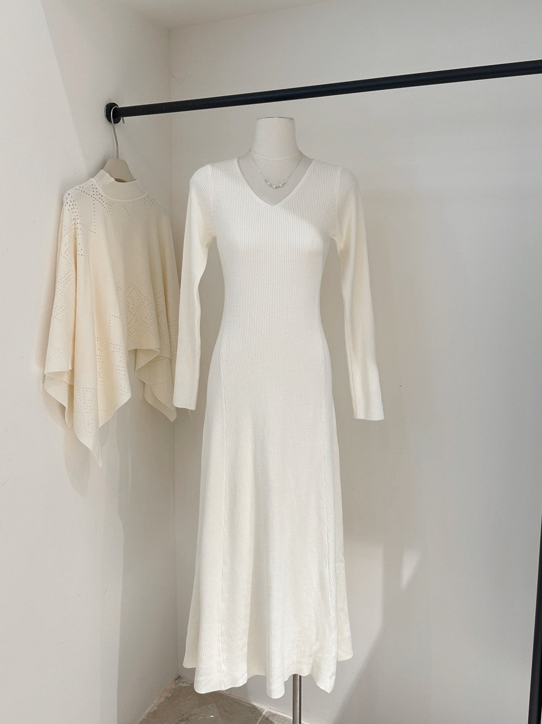【set】ニットケープトップス×ロングニットワンピースセット Q9261