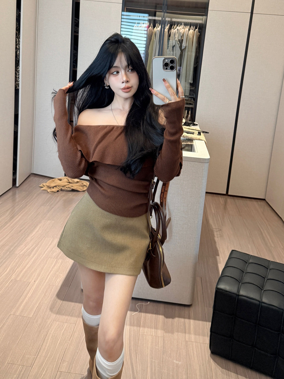 【tops】3色展開オフショルダーニットトップス Q9201