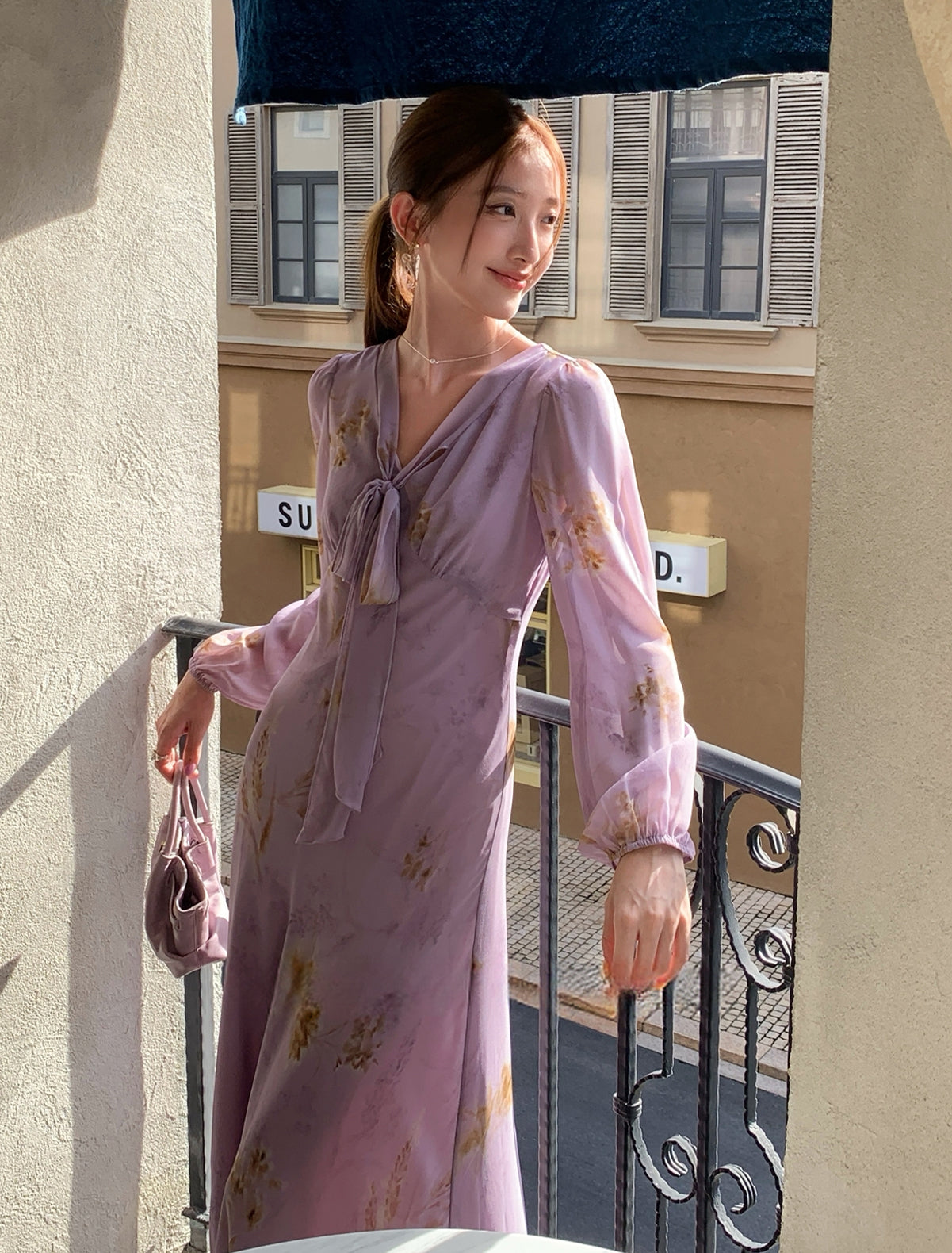 dress】ボウタイフラワー柄ロングワンピース Q8919 – NANASTYLE