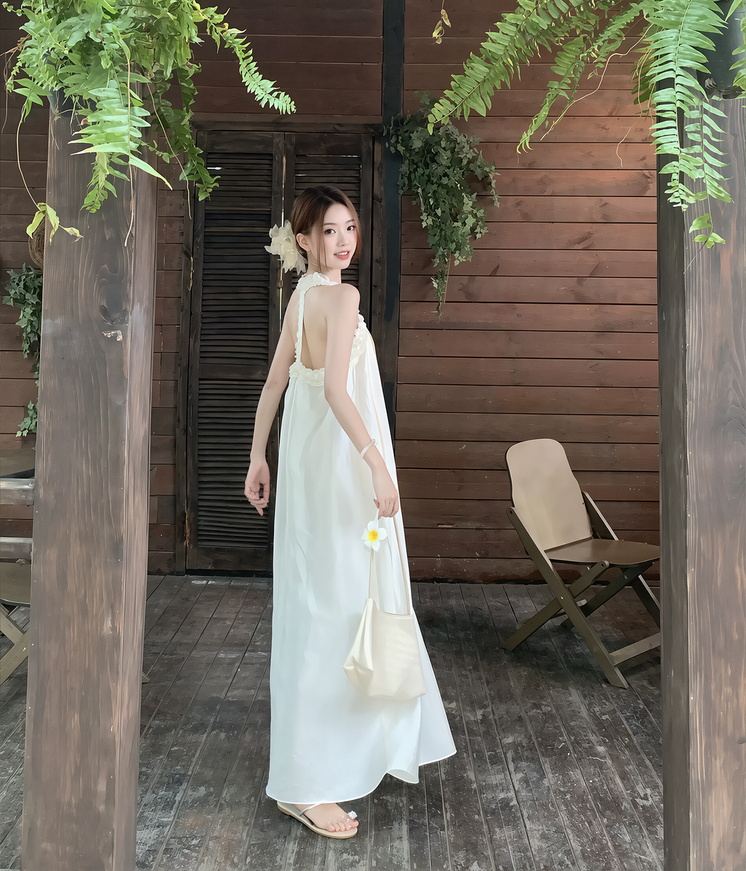 【dress】ノースリーブＴストラップバックロングワンピース Q8593