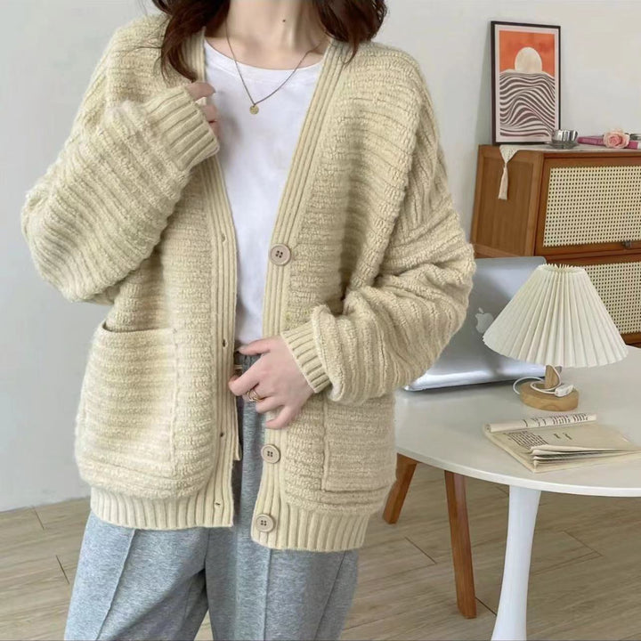 【outer】Vネックアウトポケットニットカーディガン　M17796