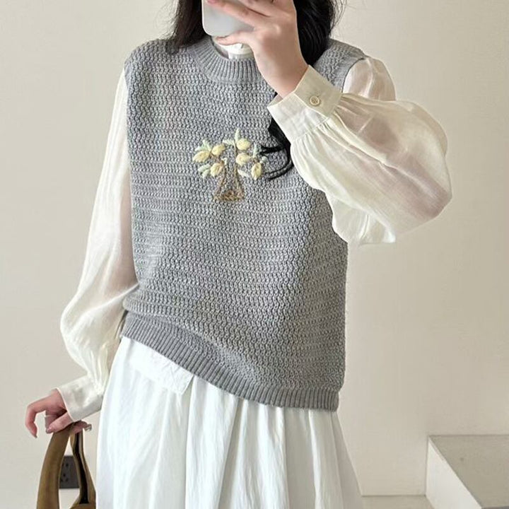 【tops】刺繡柄ニットベスト Q8127