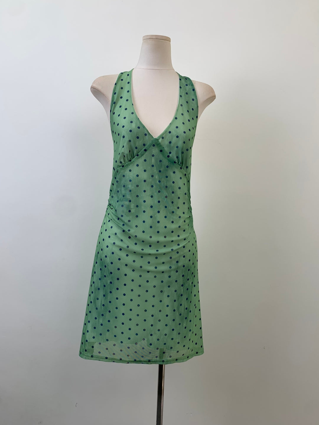 【dress】スカーフ付きドット柄ホルターネックミニワンピース Q8530