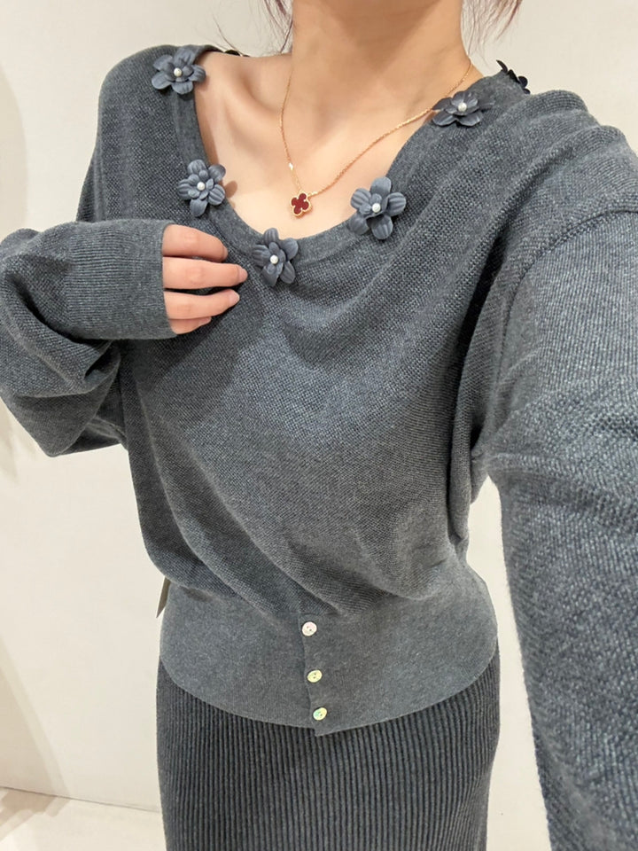 【tops】立体フラワー付きニットトップス Q9160