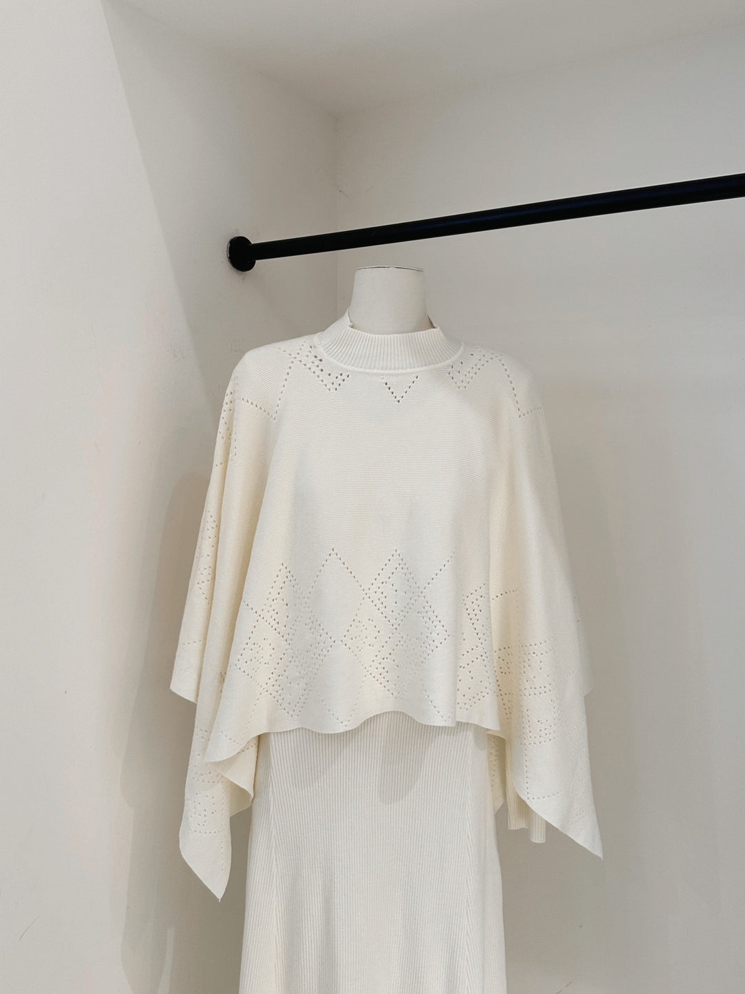 【set】ニットケープトップス×ロングニットワンピースセット Q9261