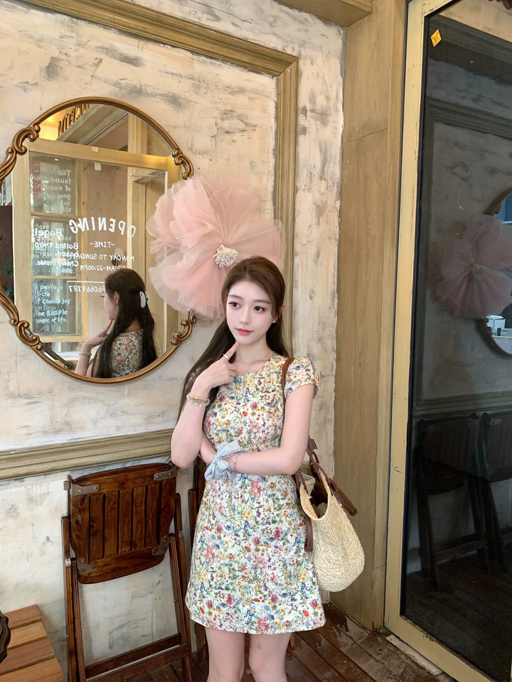 【dress】フラワー柄ワンピース Q8535