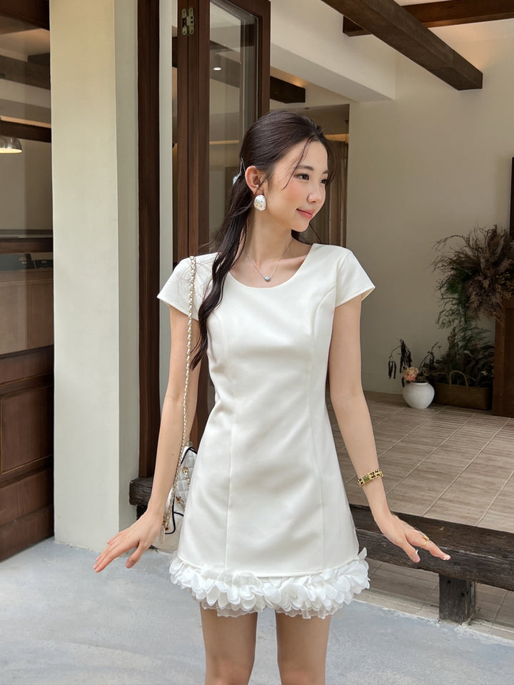 【dress】バックオーポンギャザーフリルミニワンピース Q8665
