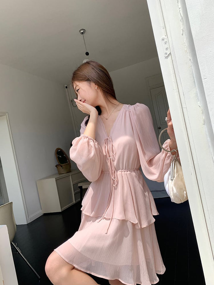 【dress】柔らかくて優しい印象Vネックデートワンピース　M17013