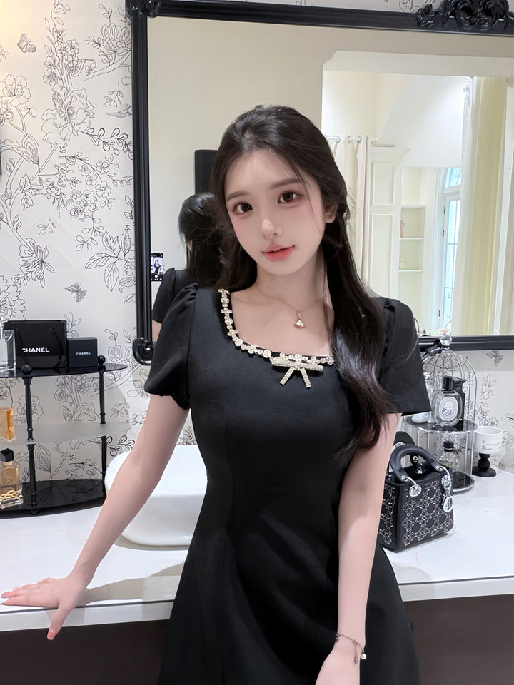 【dress】ラインストーンAラインワンピース Q8760