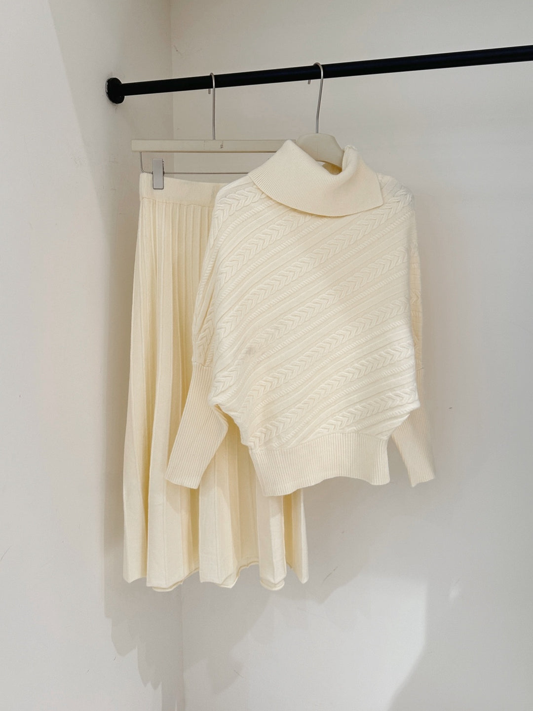 【set】ハイネックニットトップス×ロングスカートセット Q9253