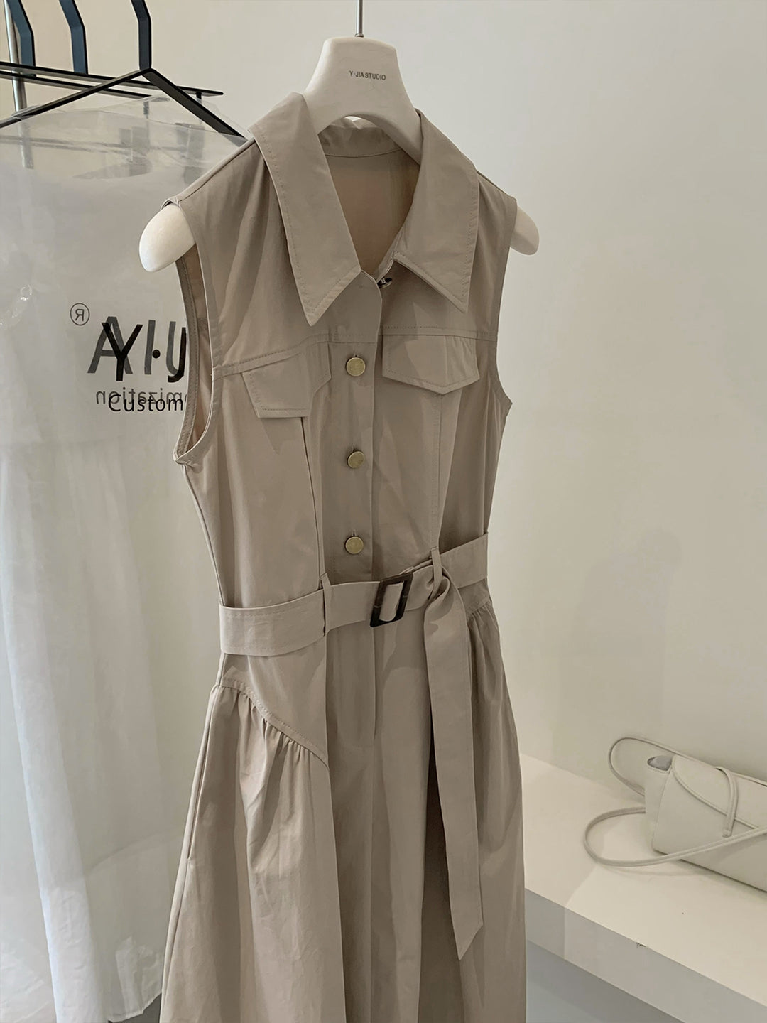 【dress】ノースリーブAラインワンピース Q8655