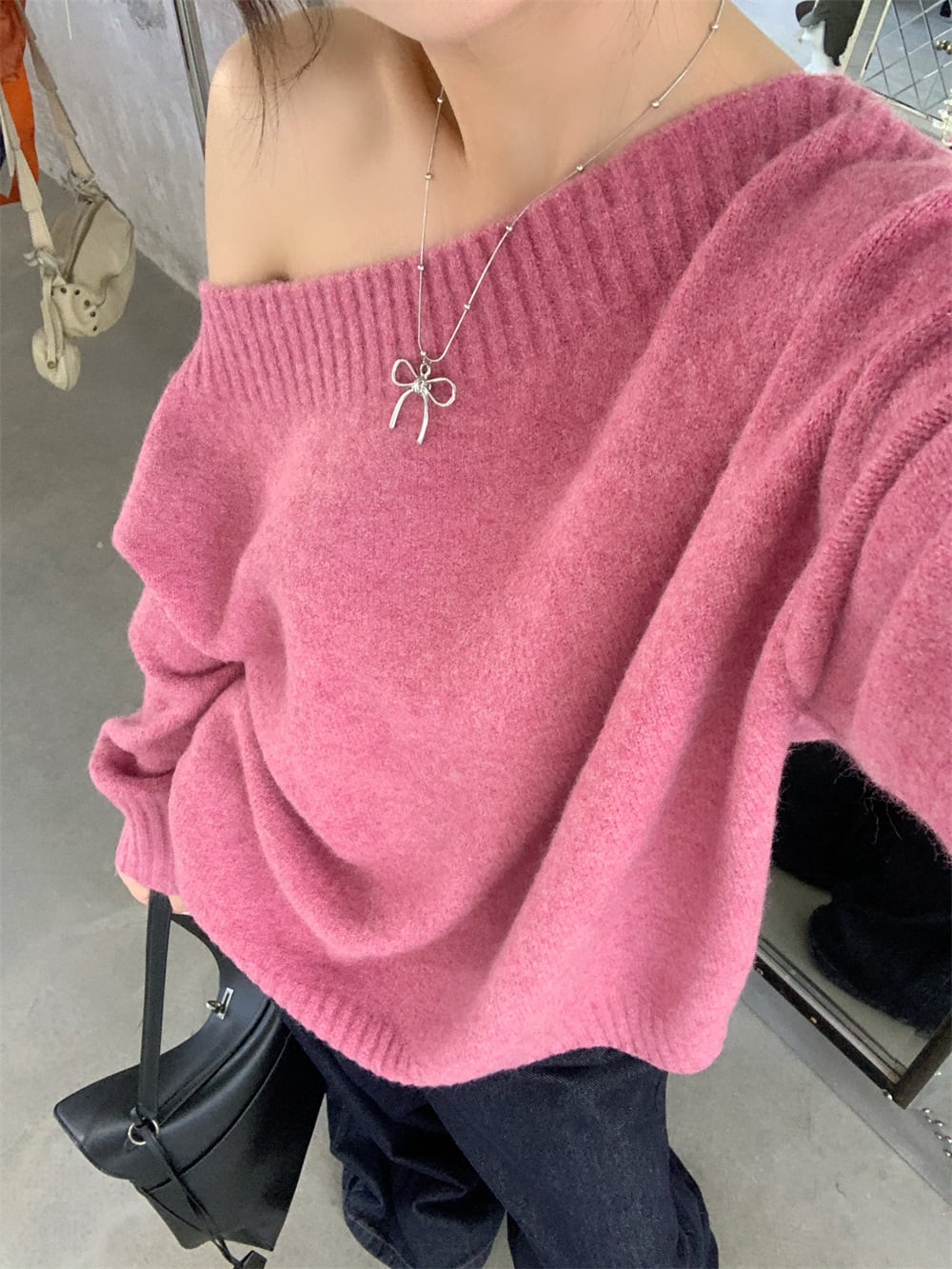 【tops】オフショルダーニットセーター　M26982