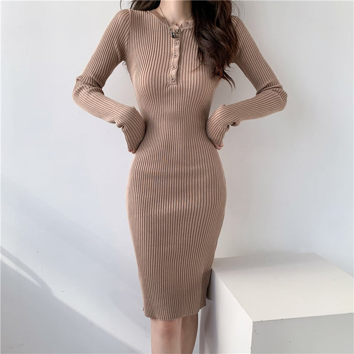 【dress】ボタンデザインニットワンピース　M18031