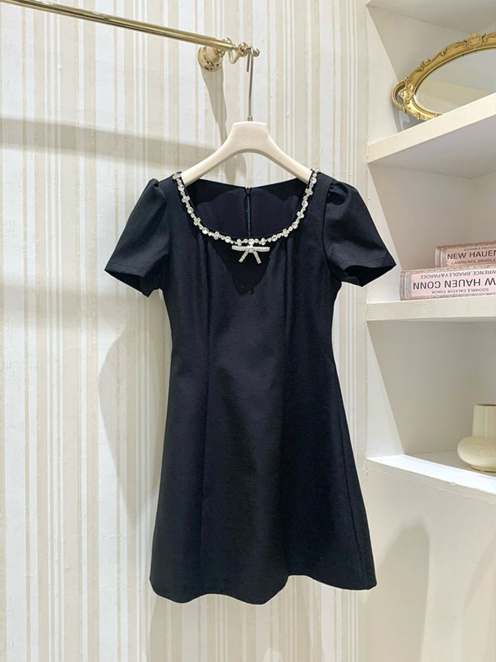 【dress】ラインストーンAラインワンピース Q8760