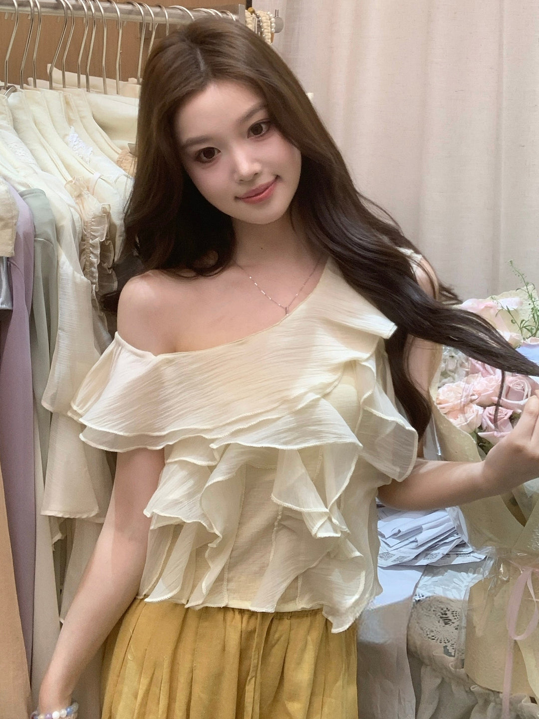【tops】ワンショルダーギャザーフリルトップス Q8659