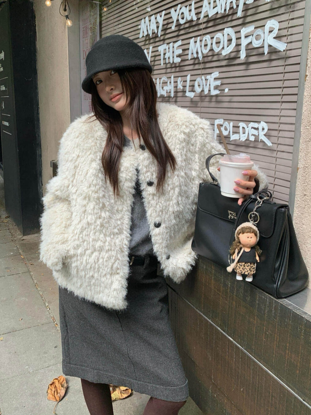 【outer】2色展開ファーコート Q9285